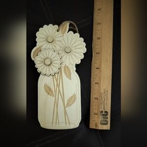 Wood jar of flowers decor